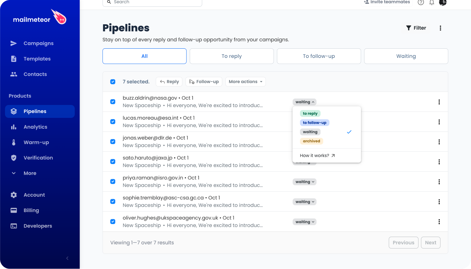 Change a conversation status in Pipeline